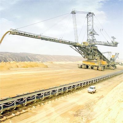 Stockyard Stacker và Reclaimer Với Bucket Wheel