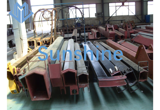 Boom cố định thủy lực điện hàng hải được gắn trên boong để xếp dỡ hàng hóa